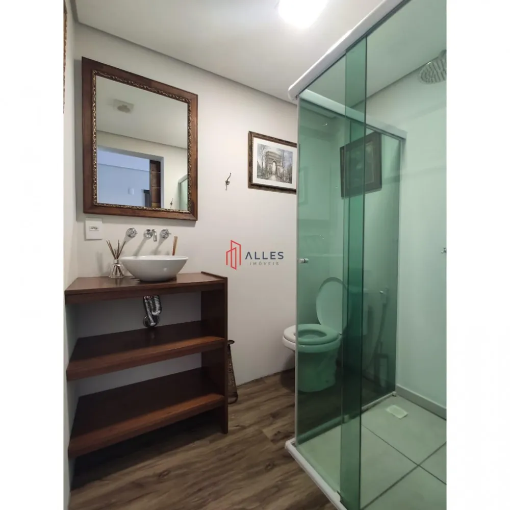 VENDE-SE  APARTAMENTO DIFERENCIADO EM BALNEÁRIO CAMBORIÚ/SC