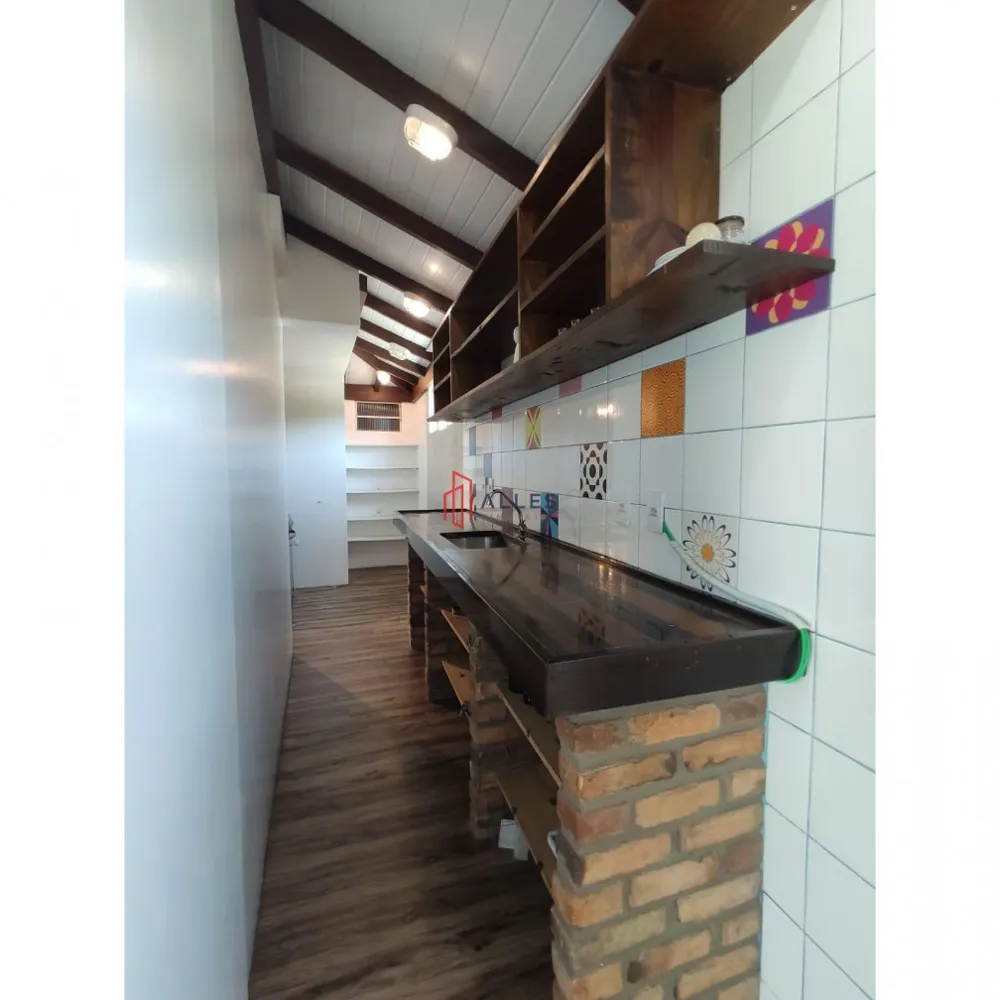 VENDE-SE  APARTAMENTO DIFERENCIADO EM BALNEÁRIO CAMBORIÚ/SC