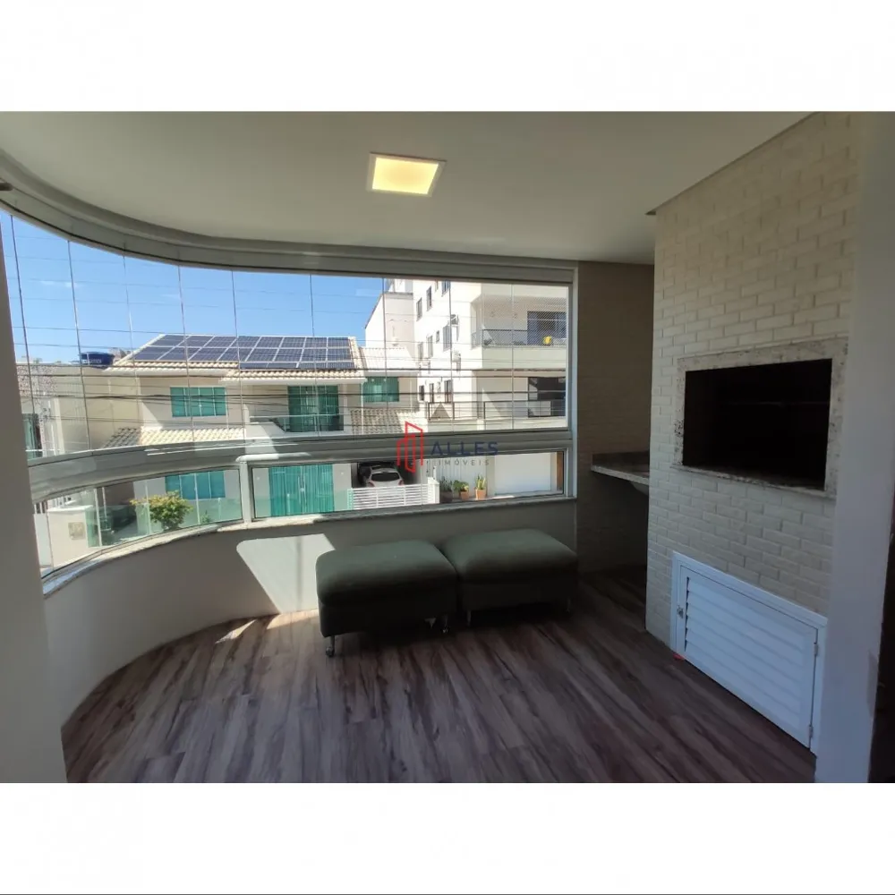 VENDE-SE  APARTAMENTO DIFERENCIADO EM BALNEÁRIO CAMBORIÚ/SC