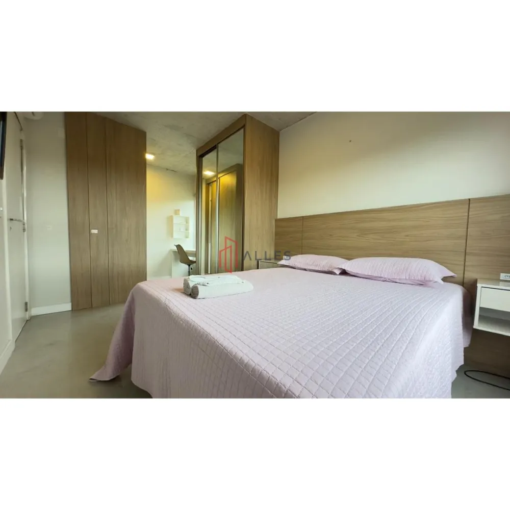 ALUGA-SE ANUAL APARTAMENTO NA PRAIA BRAVA EM ITAJAÍ/SC