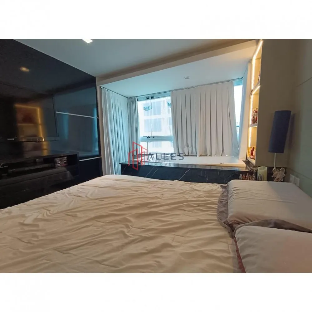 VENDE-SE APARTAMENTO MOBILIADO NA DESEJADA PRAIA BRAVA DE ITAJAÍ/SC