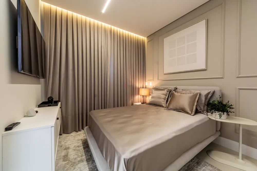 VENDE-SE APARTAMENTO ALTO PADRÃO EM BALNEÁRIO CAMBORIÚ/SC