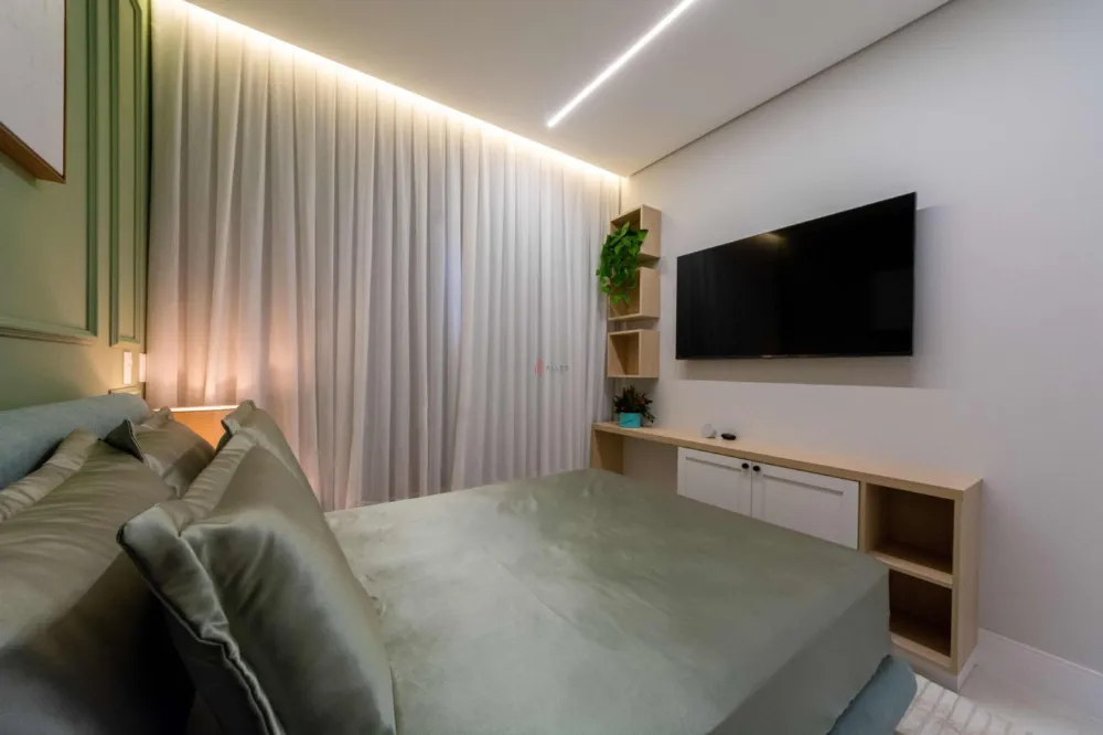 VENDE-SE APARTAMENTO ALTO PADRÃO EM BALNEÁRIO CAMBORIÚ/SC