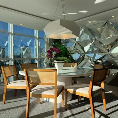 🏙️ LOCAÇÃO ANUAL – APARTAMENTO ALTO PADRÃO | CENTRO DE BALNEÁRIO CAMBORIÚ/SC ✨