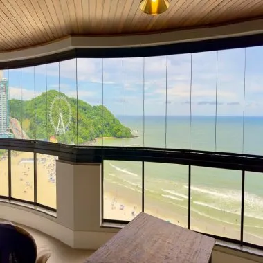 🌊 ALUGA-SE ANUAL | FRENTE MAR 🏖️ BALNEÁRIO CAMBORIÚ – SC