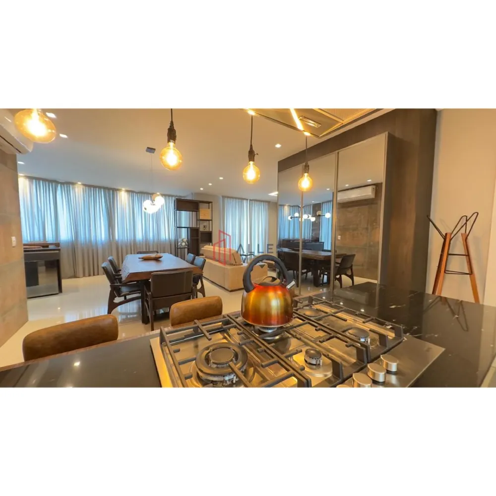 ALUGA-SE ANUAL APARTAMENTO NO CENTRO DE BALNEÁRIO CAMBORIÚ/SC