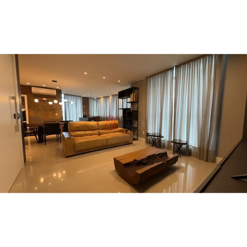 ALUGA-SE ANUAL APARTAMENTO NO CENTRO DE BALNEÁRIO CAMBORIÚ/SC