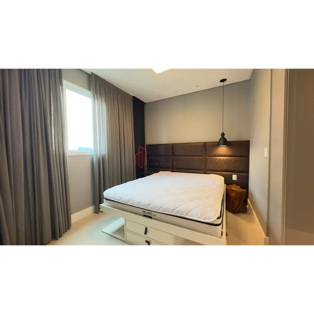 ALUGA-SE ANUAL APARTAMENTO NO CENTRO DE BALNEÁRIO CAMBORIÚ/SC