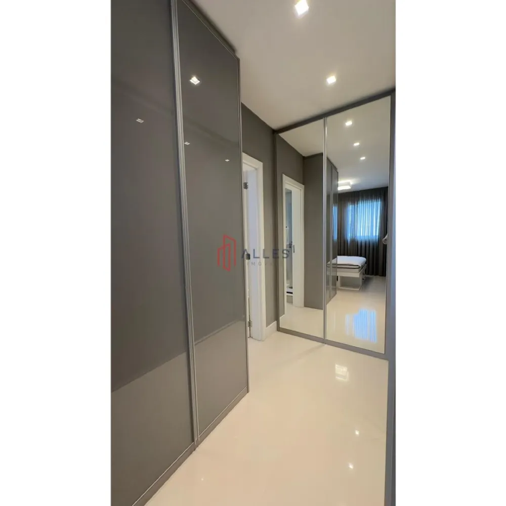 ALUGA-SE ANUAL APARTAMENTO NO CENTRO DE BALNEÁRIO CAMBORIÚ/SC