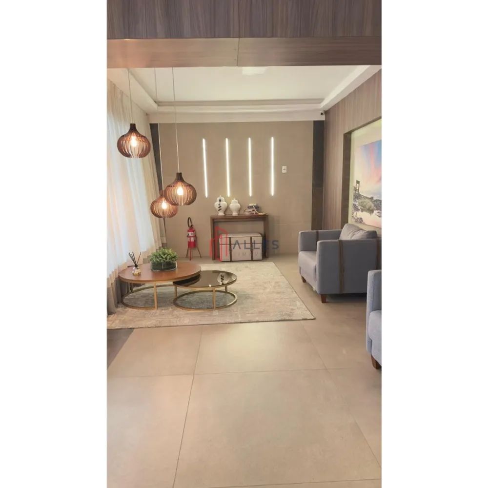 ALUGA-SE ANUAL APARTAMENTO NO CENTRO DE BALNEÁRIO CAMBORIÚ/SC
