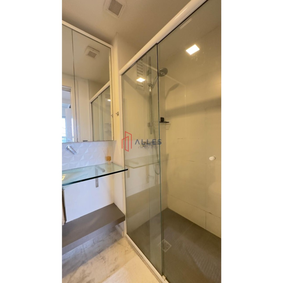 ALUGA-SE ANUAL APARTAMENTO NA PRAIA BRAVA EM ITAJAÍ/SC