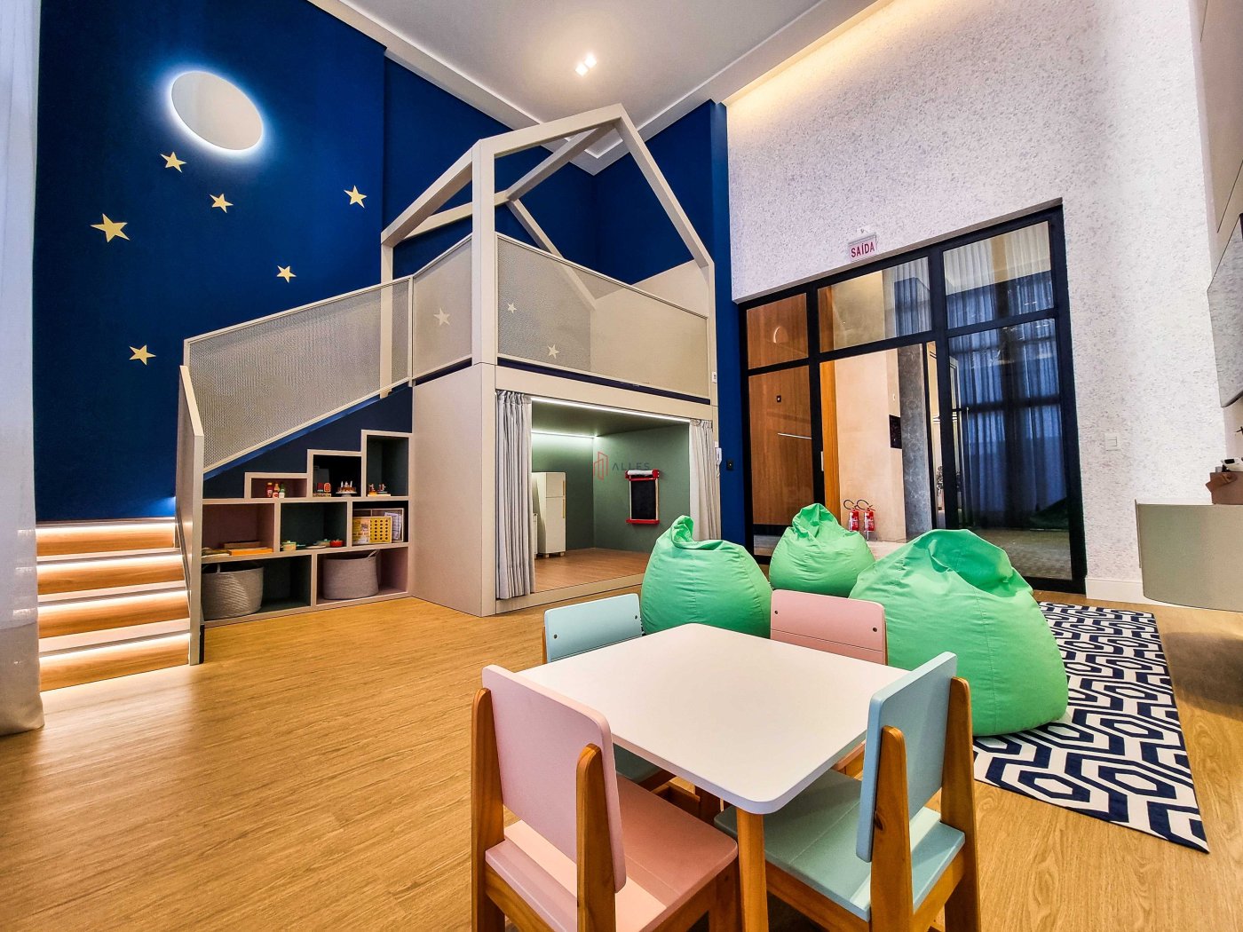 VENDE-SE APARTAMENTO ALTO PADRÃO EM BALNEÁRIO CAMBORIÚ/SC