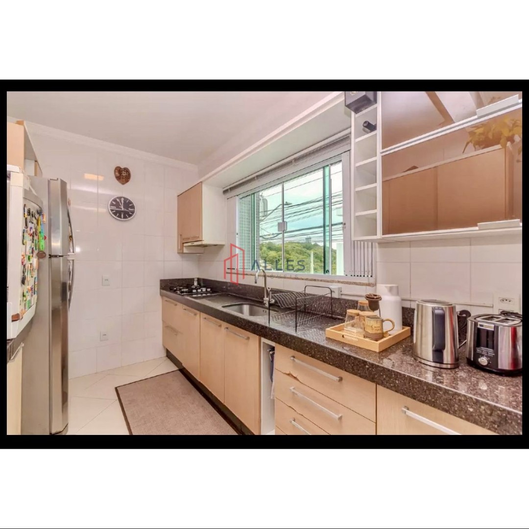 🏡 VENDE-SE SOBRADO NO BAIRRO ARIRIBÁ – BALNEÁRIO CAMBORIÚ/SC