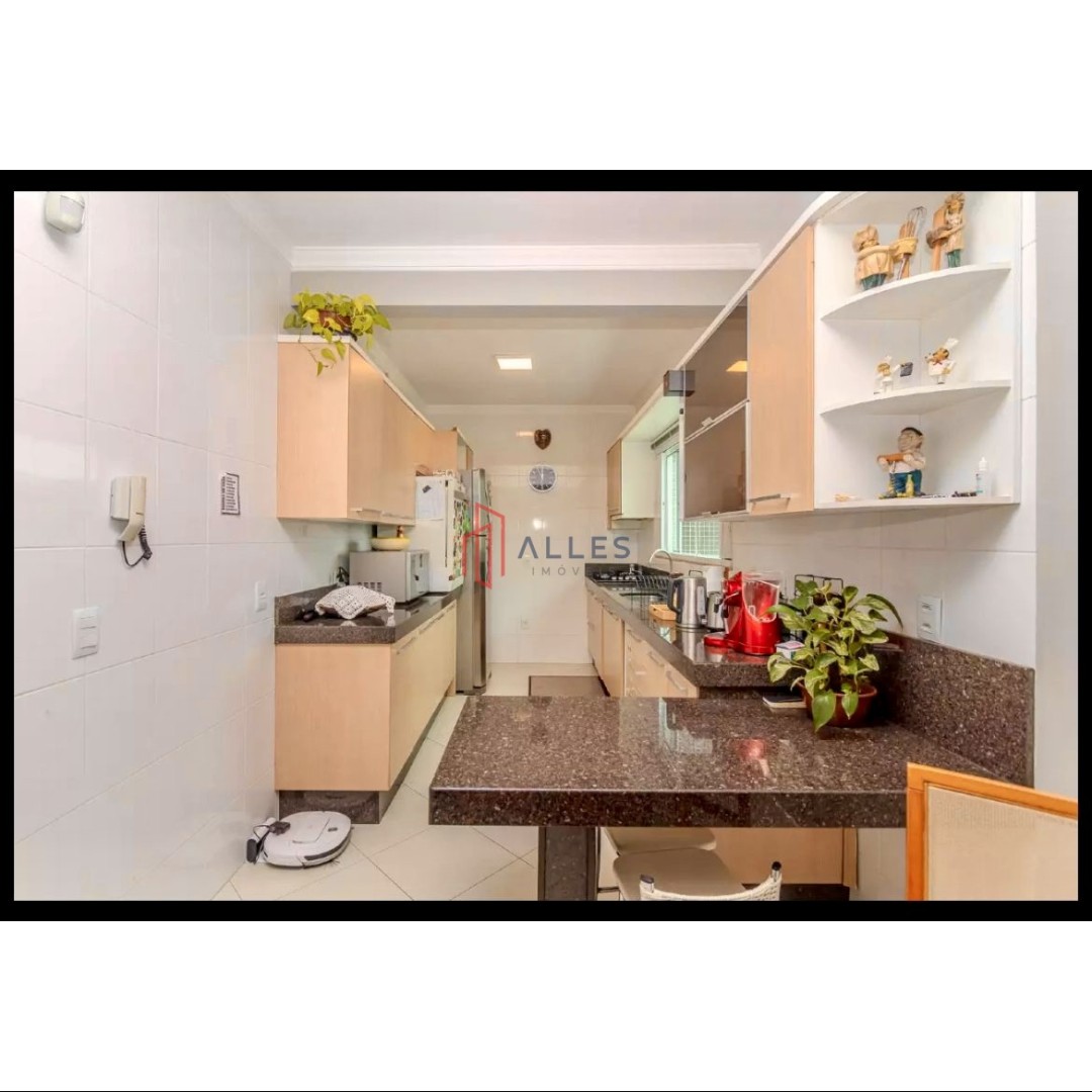 🏡 VENDE-SE SOBRADO NO BAIRRO ARIRIBÁ – BALNEÁRIO CAMBORIÚ/SC