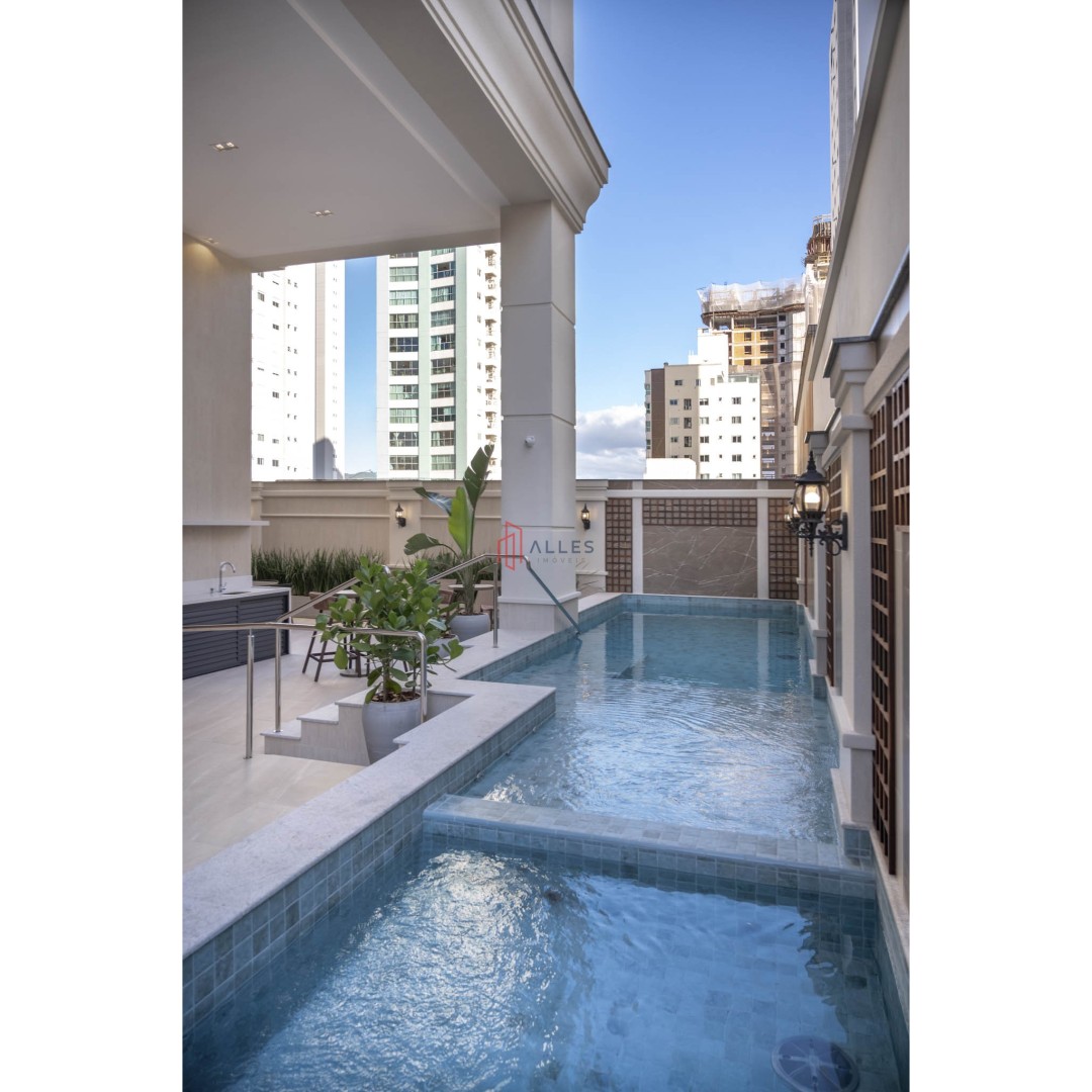 Apartamento 3 suítes para Locação Anual no bairro Centro em Balneário Camboriú