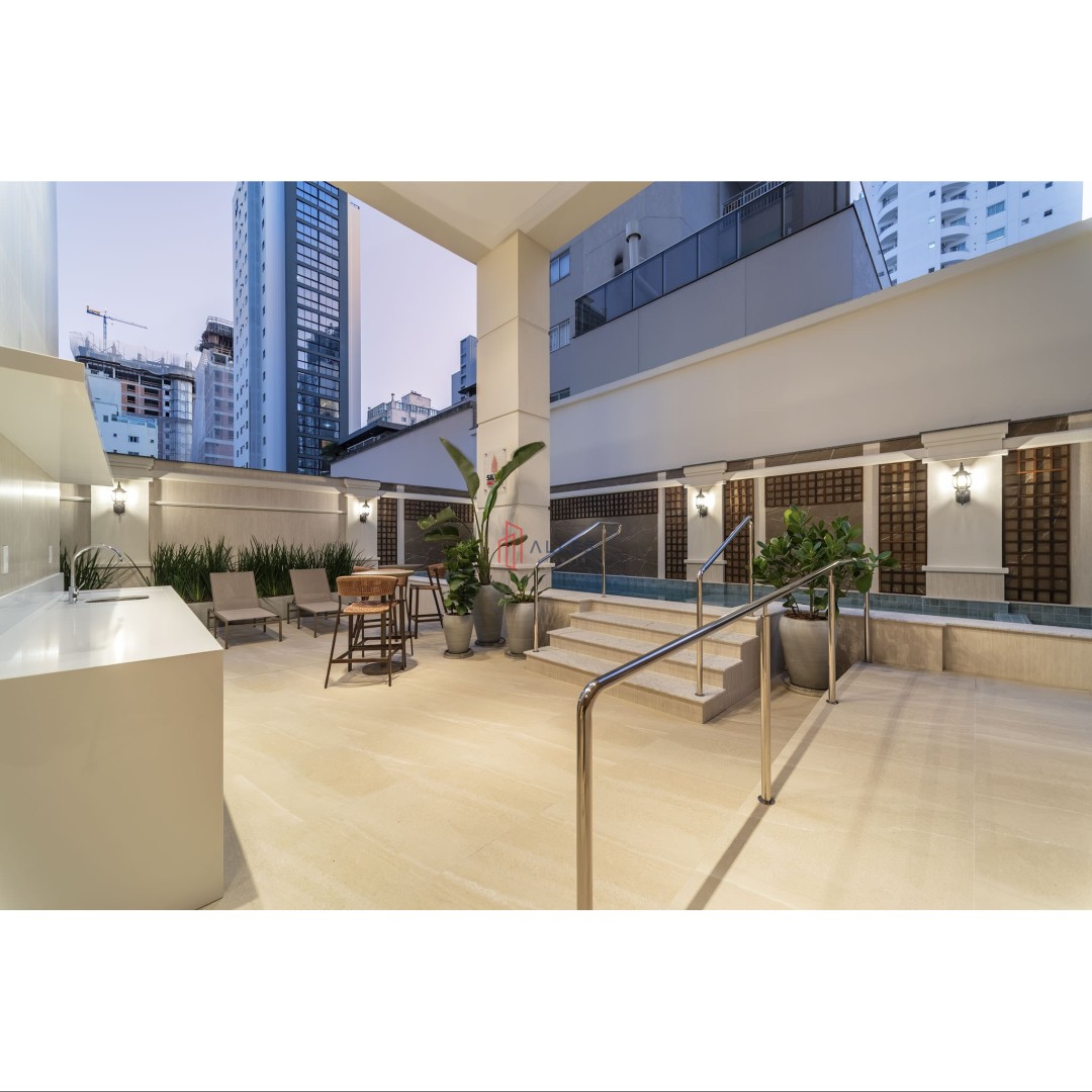 Apartamento 3 suítes para Locação Anual no bairro Centro em Balneário Camboriú