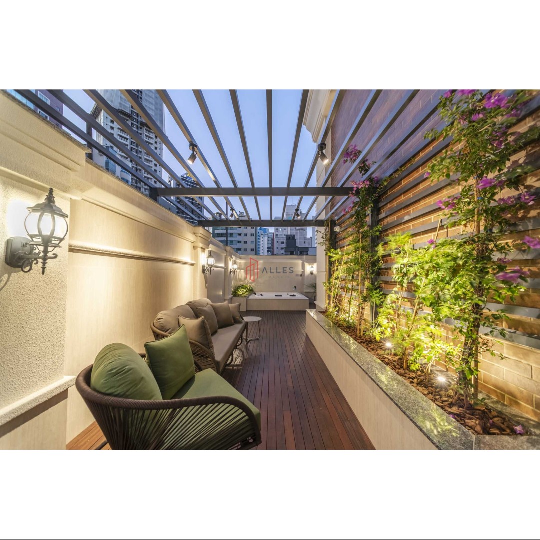 Apartamento 3 suítes para Locação Anual no bairro Centro em Balneário Camboriú