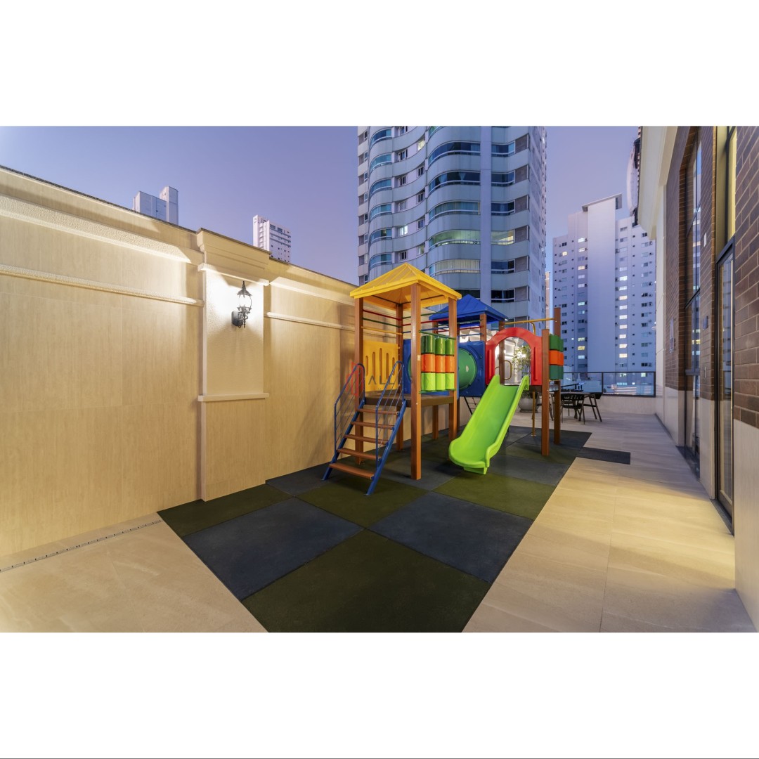 Apartamento 3 suítes para Locação Anual no bairro Centro em Balneário Camboriú