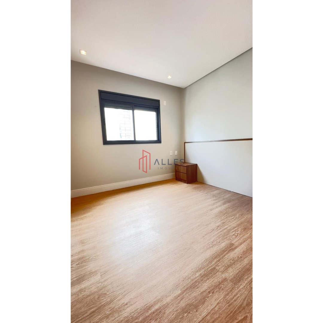 Apartamento 3 suítes para Locação Anual no bairro Centro em Balneário Camboriú