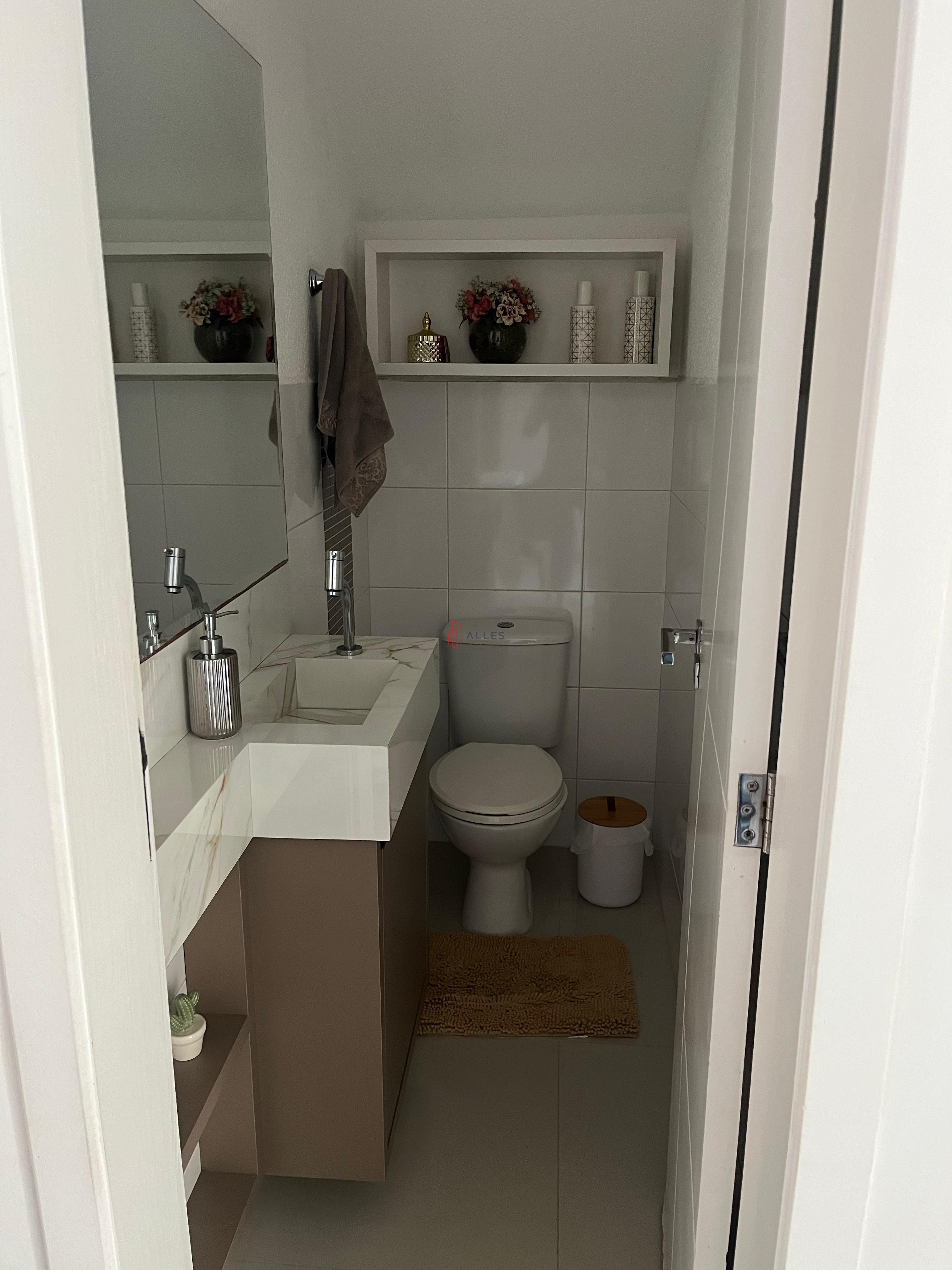 SOBRADO ALTO PADRÃO MOBILIADO | BAIRRO DA BARRA – BALNEÁRIO CAMBORIÚ/SC