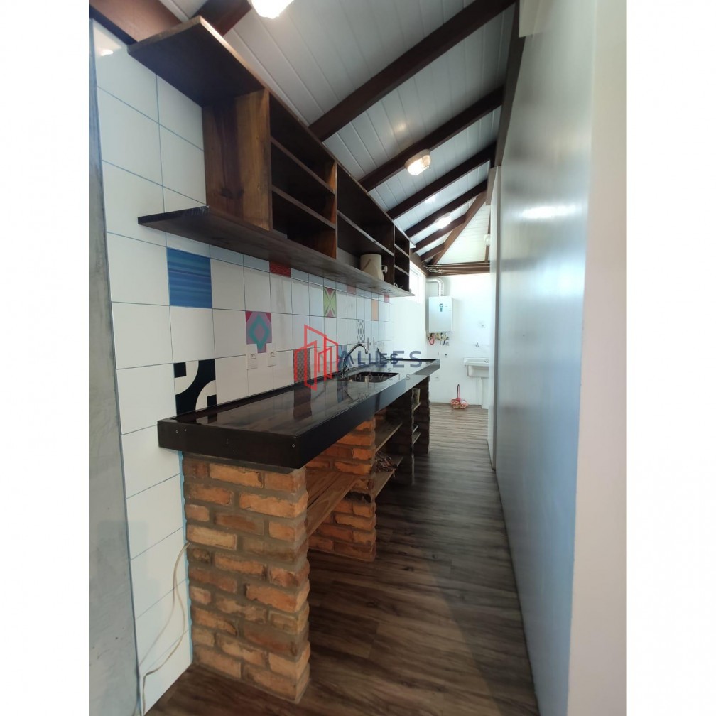 ALUGA-SE APARTAMENTO DIFERENCIADO EM BALNEÁRIO CAMBORIÚ/SC