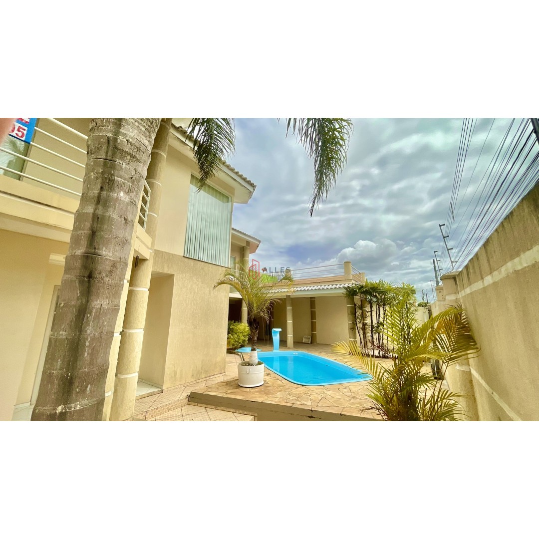 🏡✨ ALUGA-SE ANUAL | CASA COM PISCINA NO CENTRO DE BALNEÁRIO CAMBORIÚ/SC ✨🏡