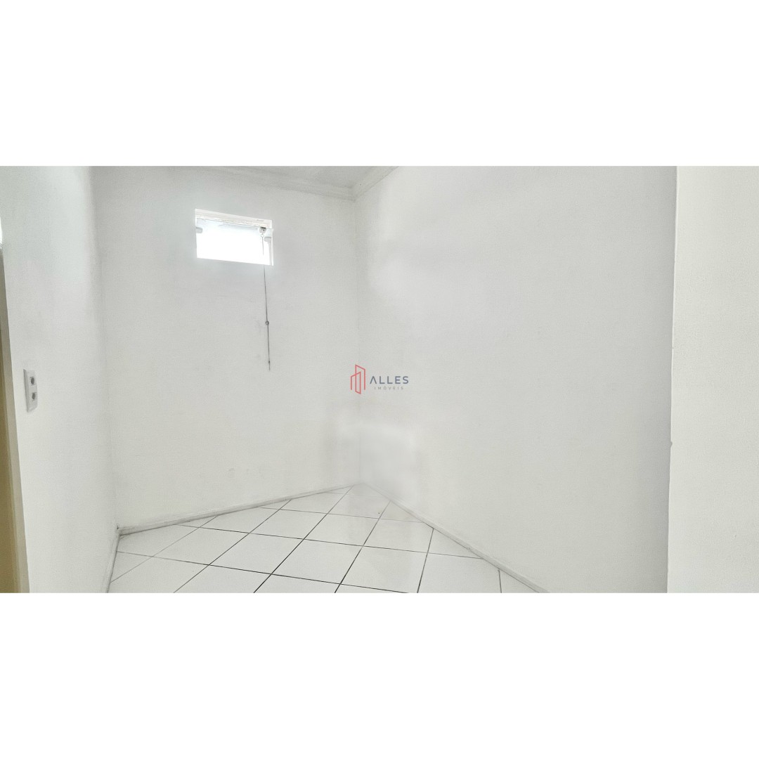 🏡✨ ALUGA-SE ANUAL | CASA COM PISCINA NO CENTRO DE BALNEÁRIO CAMBORIÚ/SC ✨🏡