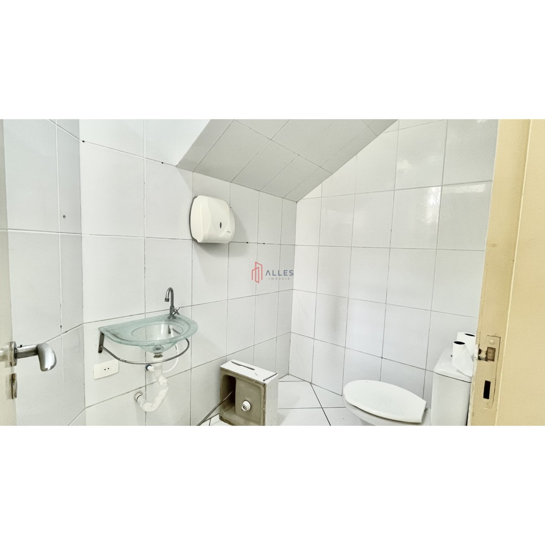 🏡✨ ALUGA-SE ANUAL | CASA COM PISCINA NO CENTRO DE BALNEÁRIO CAMBORIÚ/SC ✨🏡